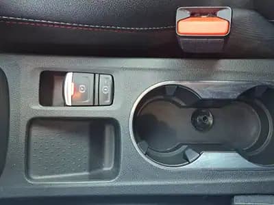 Vendo Renault Captur 2022 - 17990 EUR, 86130 km - AUTO.MOTO.pt