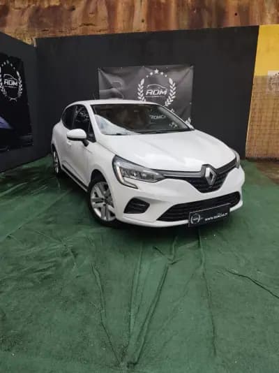 Vendo Renault Clio 2020 - 11990 EUR, 135000 km - AUTO.MOTO.pt