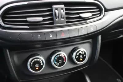 Sell Fiat Tipo Station Wagon 2022 - 12990 EUR, 106000 km - AUTO.MOTO.pt