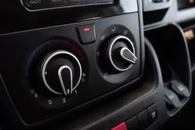 Sell Peugeot Boxer 2019 - 19999 EUR, 172000 km - AUTO.MOTO.pt