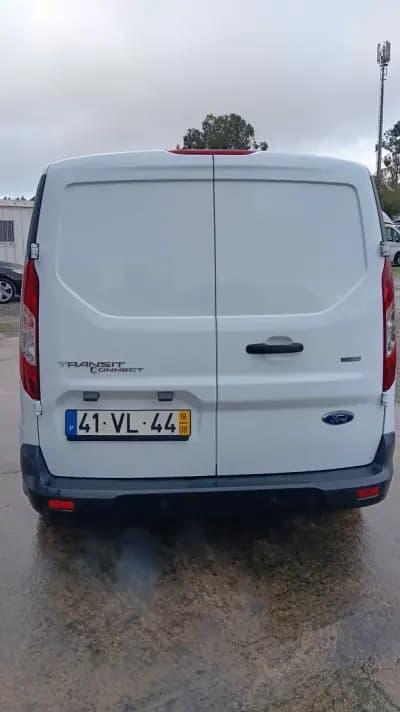 Vendo Ford Transit Connect 2018 - 12300 EUR, 207321 km - AUTO.MOTO.pt