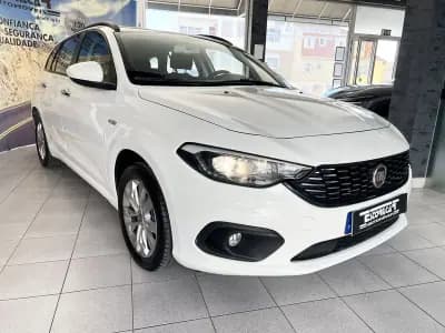 Sell Fiat Tipo Station Wagon 2020 - 10900 EUR, 129509 km - AUTO.MOTO.pt