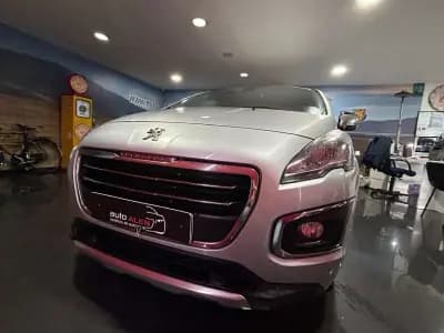 Vendo Peugeot 3008 2014 - 10950 EUR, 233000 km - AUTO.MOTO.pt