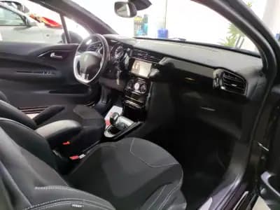 Vendo DS DS3 2018 - 11990 EUR, 53000 km - AUTO.MOTO.pt