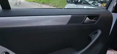 Vendo Volkswagen Jetta 2017 - 8990 EUR, 260000 km - AUTO.MOTO.pt