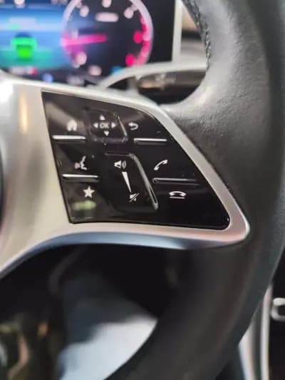 Sell Mercedes-Benz C 200 2023 - 38990 EUR, 46700 km - AUTO.MOTO.pt