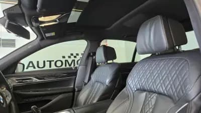 Vendo BMW 740 2019 - 52500 EUR, 149991 km - AUTO.MOTO.pt