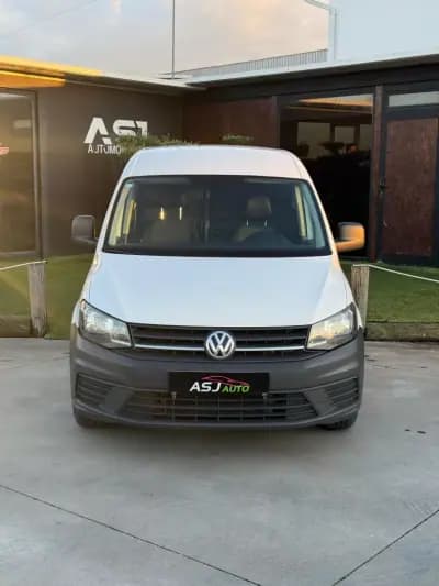 Sell Volkswagen Caddy 2018 - 7950 EUR, 322680 km - AUTO.MOTO.pt