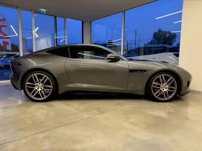 Vendo Jaguar F-Type 2018 - 46000 EUR, 64200 km - AUTO.MOTO.pt