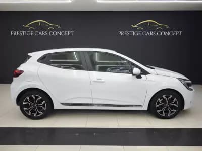 Sell Renault Clio 2020 - 13450 EUR, 185157 km - AUTO.MOTO.pt