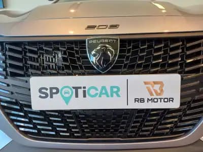 Sell Peugeot 208 2025 - 20000 EUR, 9870 km - AUTO.MOTO.pt