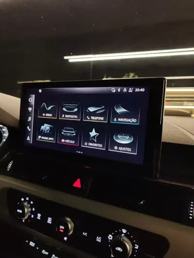 Sell Audi A4 Avant 2020 - 29500 EUR, 113000 km - AUTO.MOTO.pt