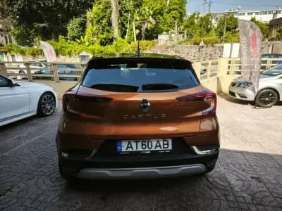 Vendo Renault Captur 2022 - 18900 EUR, 28032 km - AUTO.MOTO.pt