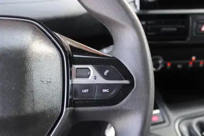 Vendo Peugeot Partner 2021 - 14250 EUR, 105000 km - AUTO.MOTO.pt