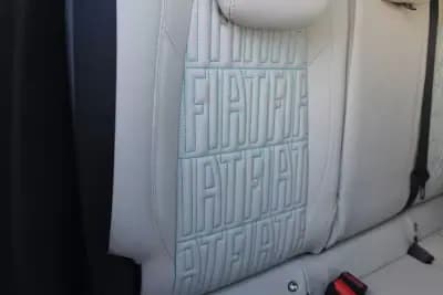 Vendo Fiat 600e 2023 - 29980 EUR, 7039 km - AUTO.MOTO.pt