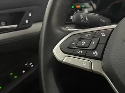 Sell Volkswagen Golf 2021 - 16900 EUR, 4480 km - AUTO.MOTO.pt