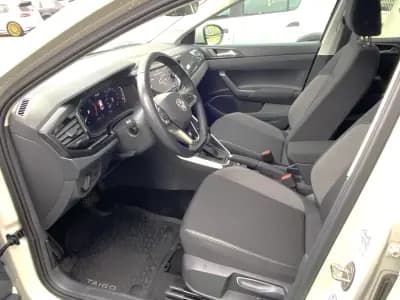 Vendo Volkswagen Taigo 2024 - 24300 EUR, 11083 km - AUTO.MOTO.pt
