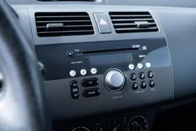 Sell Suzuki Swift 2010 - 3999 EUR, 260000 km - AUTO.MOTO.pt