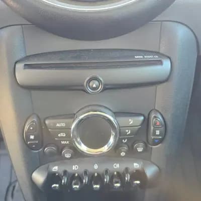 Vendo MINI 2011 - 8750 EUR, 246729 km - AUTO.MOTO.pt