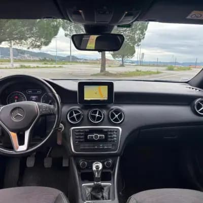 Vendo Mercedes-Benz A 180 2013 - 13950 EUR, 220000 km - AUTO.MOTO.pt