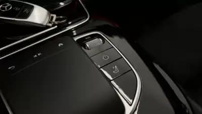 Sell Mercedes-Benz E 300 2022 - 42990 EUR, 90455 km - AUTO.MOTO.pt