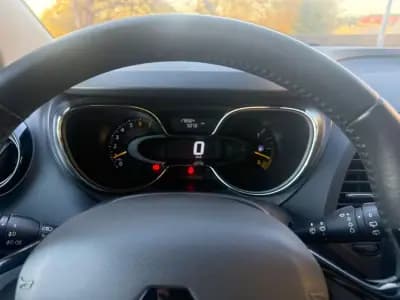 Vendo Renault Captur 2014 - 8990 EUR, 178000 km - AUTO.MOTO.pt