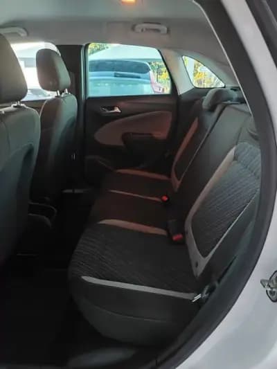 Vendo Opel Crossland X 2019 - 11950 EUR, 65500 km - AUTO.MOTO.pt