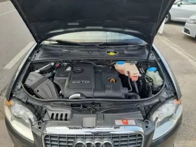 Vendo Audi A4 Cabrio 2014 - 10900 EUR, 193145 km - AUTO.MOTO.pt