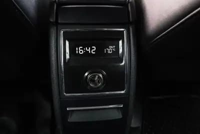 Vendo Skoda Superb Break 2011 - 7999 EUR, 290000 km - AUTO.MOTO.pt