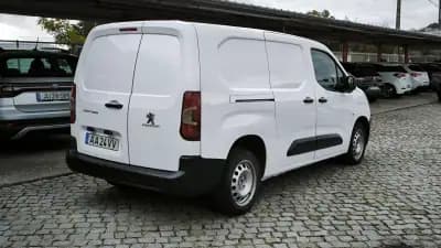 Vendo Peugeot Partner 2020 - 14490 EUR, 110714 km - AUTO.MOTO.pt