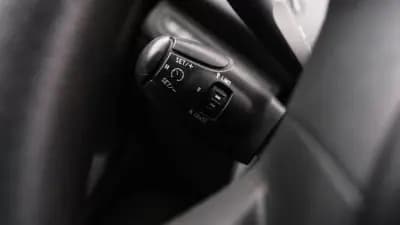 Vendo Peugeot 208 2015 - 9500 EUR, 210000 km - AUTO.MOTO.pt