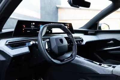 Sell Peugeot 3008 2024 - 36900 EUR, 38000 km - AUTO.MOTO.pt