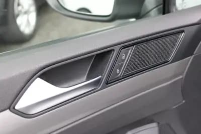 Vendo Volkswagen Passat 2021 - 21900 EUR, 22076 km - AUTO.MOTO.pt