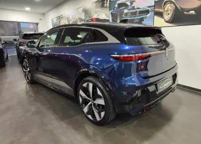 Vendo Renault Mégane E-Tech 2023 - 26500 EUR, 45000 km - AUTO.MOTO.pt