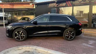 Vendo Audi e-tron 2019 - 27990 EUR, 99000 km - AUTO.MOTO.pt