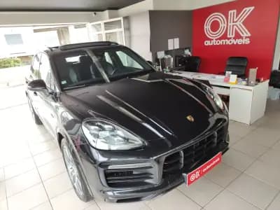 Vendo Porsche Cayenne 2020 - 74500 EUR, 67300 km - AUTO.MOTO.pt
