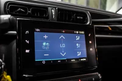 Sell Citroën C3 2024 - 13990 EUR, 21393 km - AUTO.MOTO.pt