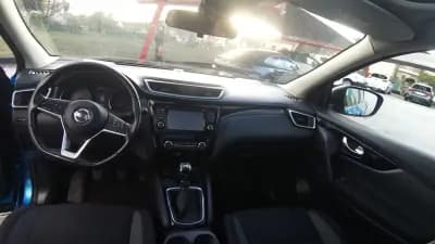 Vendo Nissan Qashqai 2018 - 18650 EUR, 149986 km - AUTO.MOTO.pt