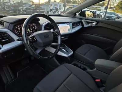 Vendo Audi Q4 e-tron 2022 - 36990 EUR, 56000 km - AUTO.MOTO.pt