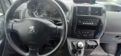 Sell Peugeot Expert 2014 - 8950 EUR, 225000 km - AUTO.MOTO.pt