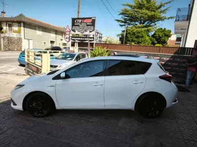 Sell Toyota Auris 2016 - 14900 EUR, 160000 km - AUTO.MOTO.pt