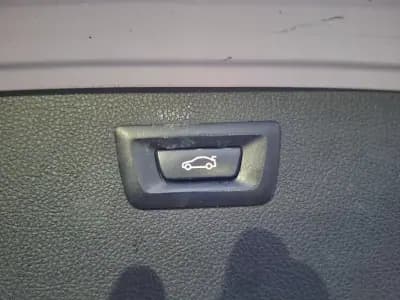 Vendo BMW 320 2013 - 21500 EUR, 216000 km - AUTO.MOTO.pt