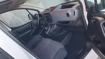 Sell Peugeot 2019 - 8999 EUR, 212000 km - AUTO.MOTO.pt