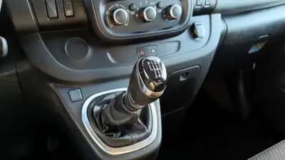 Vendo Nissan NV300 2020 - 20900 EUR, 99900 km - AUTO.MOTO.pt