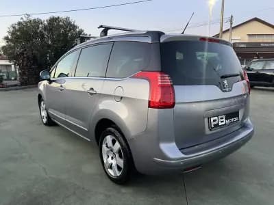 Vendo Peugeot 5008 2014 - 9990 EUR, 180460 km - AUTO.MOTO.pt