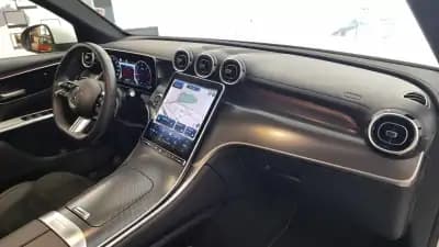 Sell Mercedes-Benz GLC 220 2023 - 68990 EUR, 29182 km - AUTO.MOTO.pt