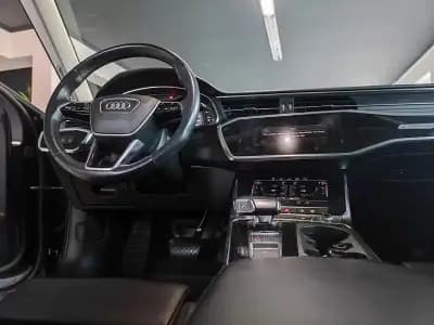 Vendo Audi A6 2018 - 26950 EUR, 198000 km - AUTO.MOTO.pt