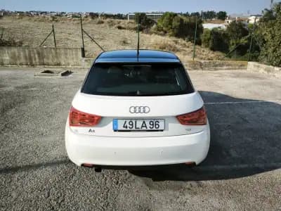 Vendo Audi A1 2010 - 9950 EUR, 236924 km - AUTO.MOTO.pt