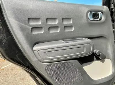 Vendo Citroën C3 2023 - 16280 EUR, 18200 km - AUTO.MOTO.pt