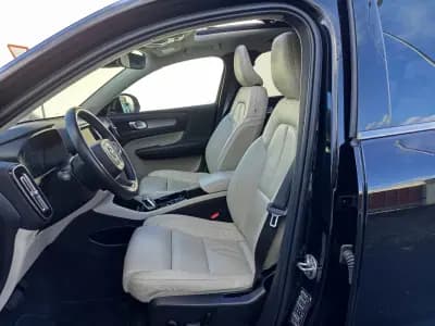 Sell Volvo XC 40 2022 - 28990 EUR, 100300 km - AUTO.MOTO.pt